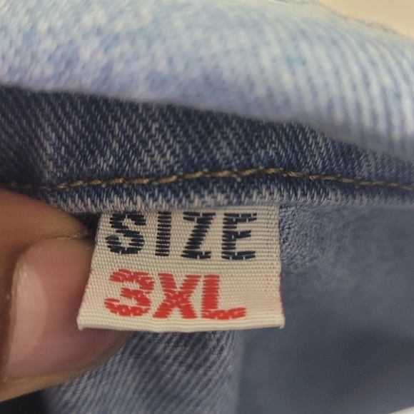 Light Wash Jean Jacket Women 3XL Ripped Detail Button Up - Picture 3 of 10